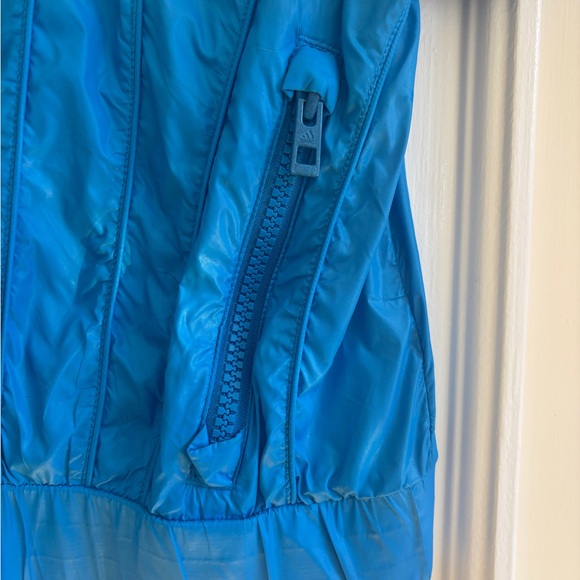Adidas by Stella McCartney Blue Bomber short sleeve water resistant Jacket, M - Picture 3 of 5